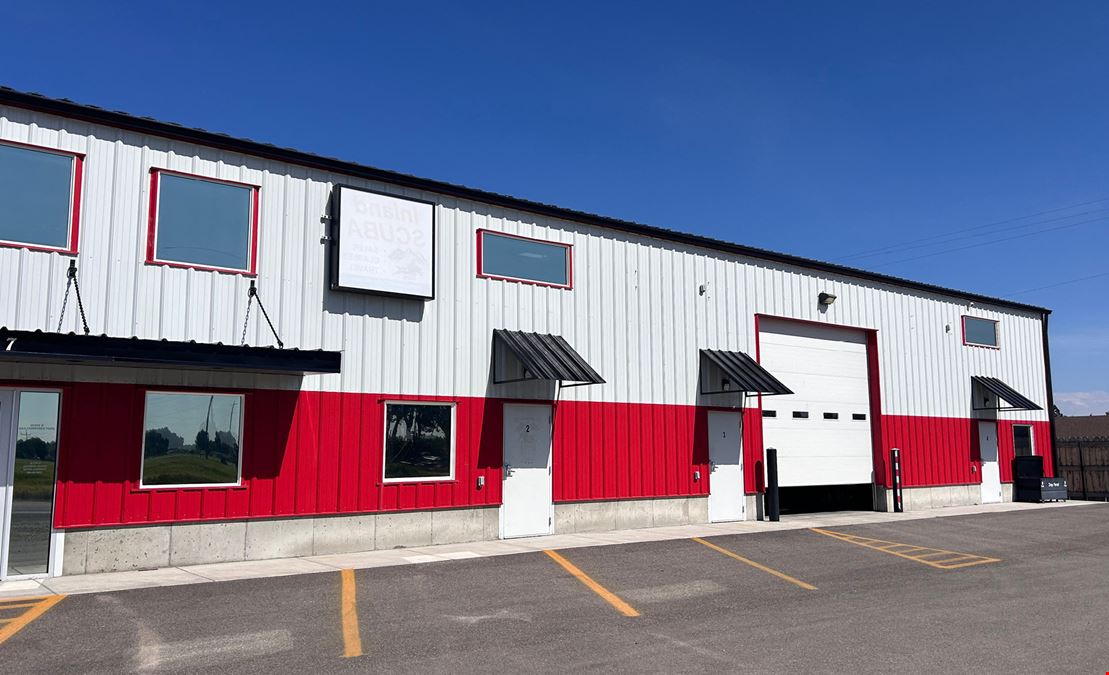 4,500 SF with Loading Dock