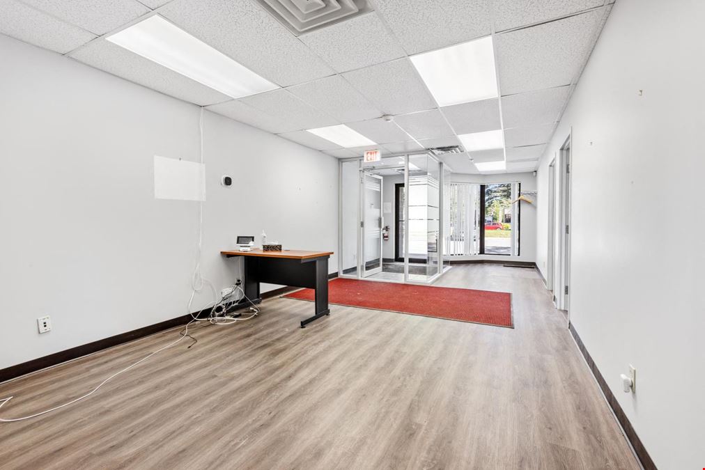 155 Terence Matthews Crescent unit 1&8