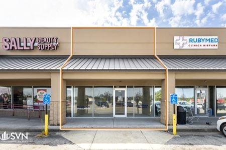 Preview of Retail space for Rent at 524 W New Circle Road