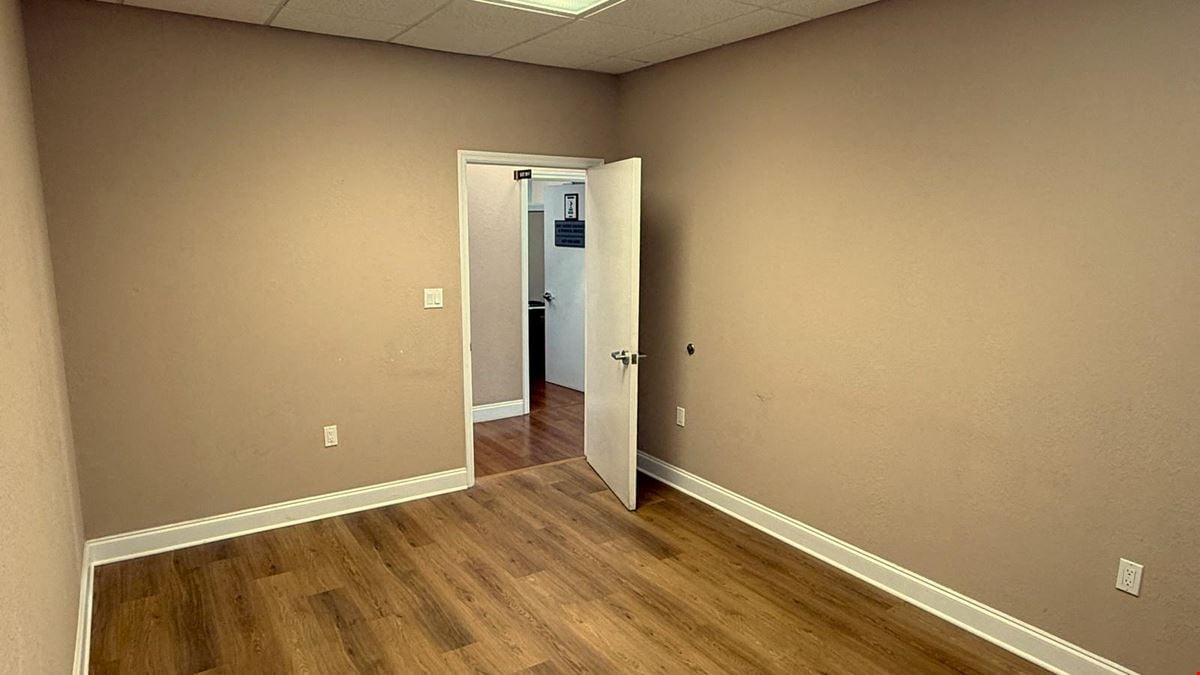 Professional, Move In Ready Offices