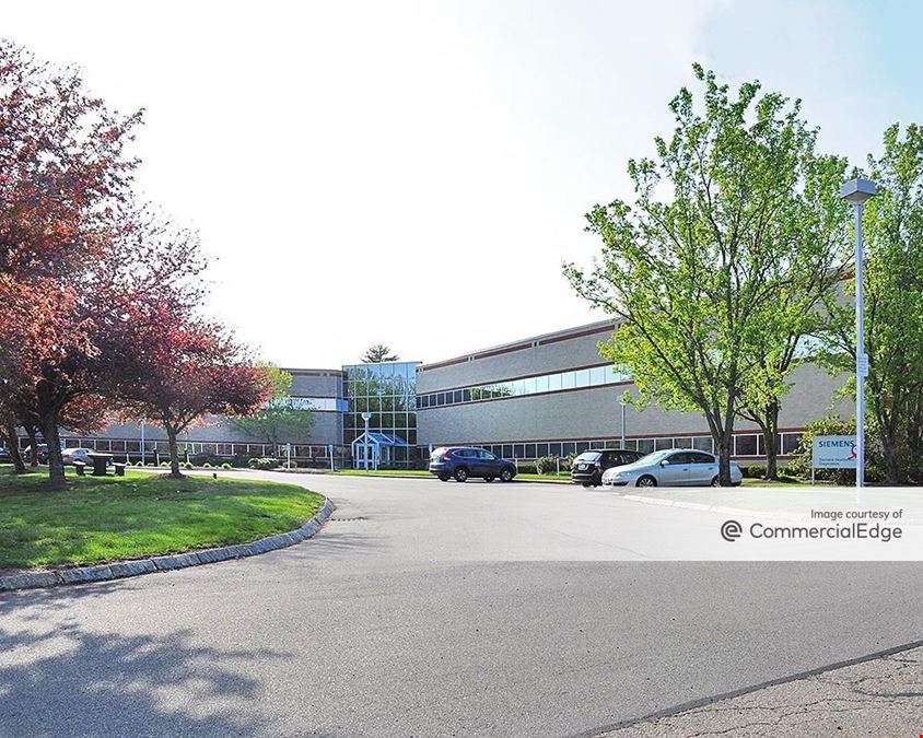 Brookside Office Park - 2 Edgewater Drive