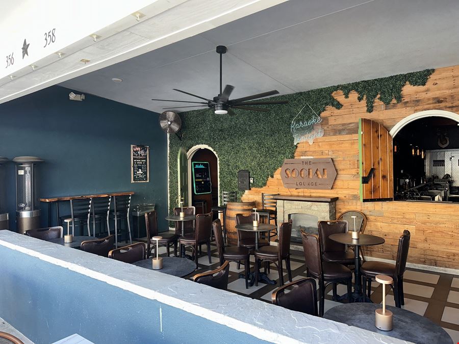 Downtown Winter Haven Office/Bar