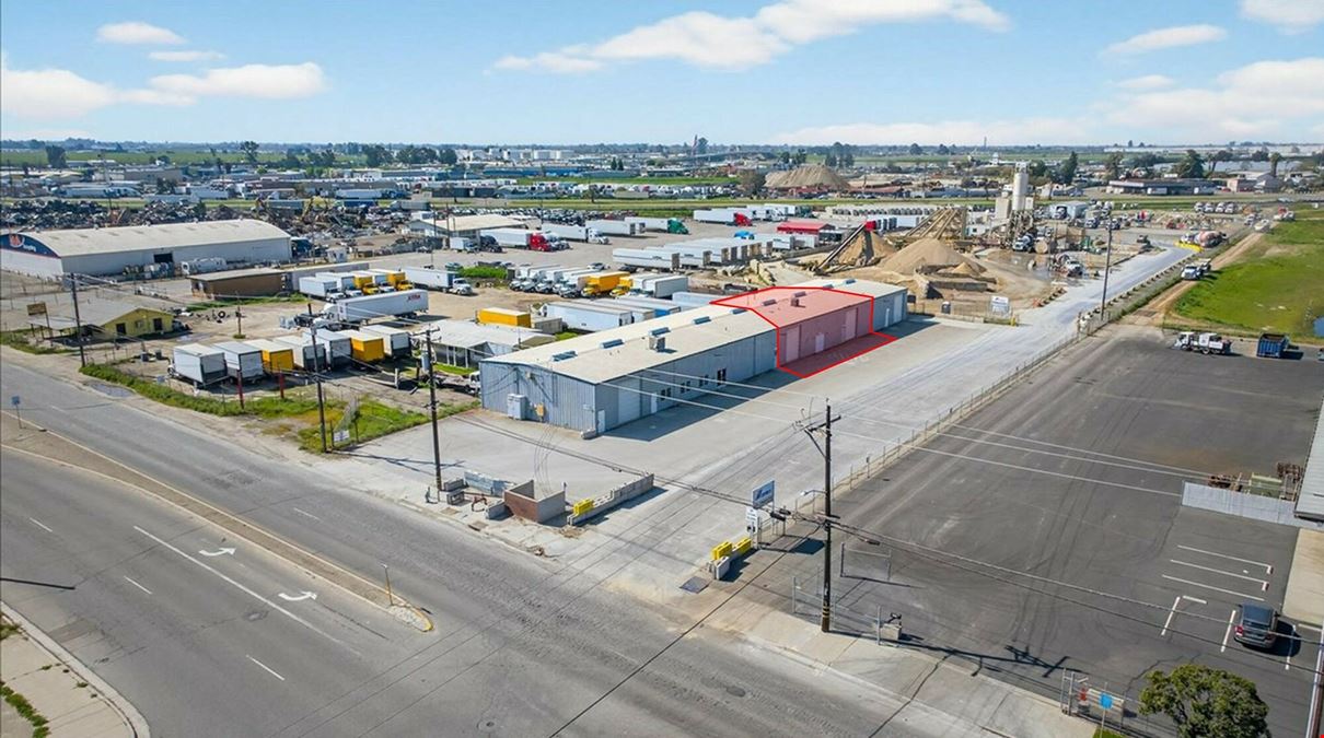 Move-In Ready Office/Warehouse in SE Fresno