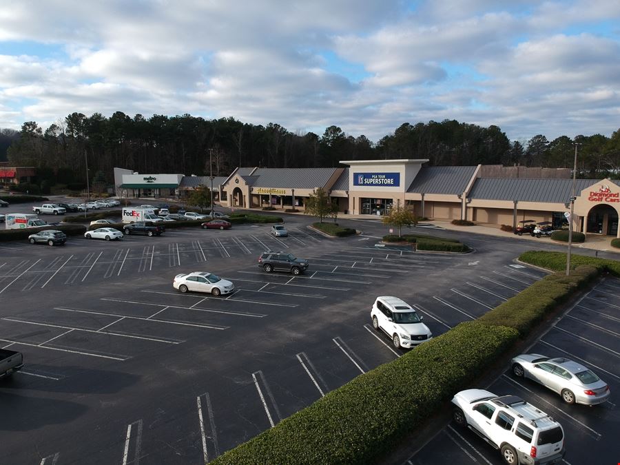 Inverness Plaza