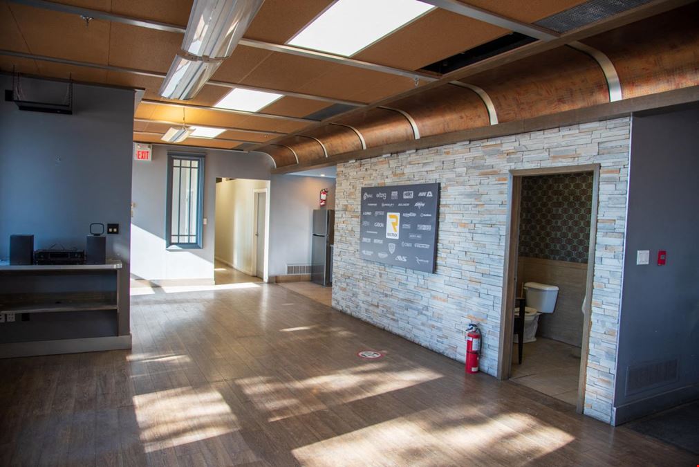 475 Wyecroft Road, Oakville, ON L6K 2H2