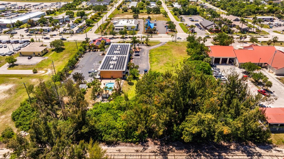 1500 South Tamiami Trail