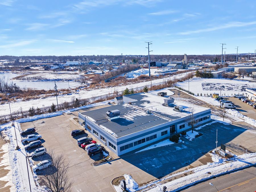 Professional Office Building - 1615 Commerce Pkwy