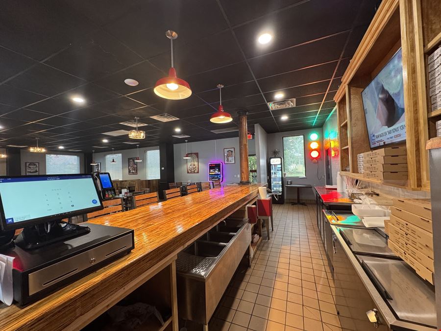 Newberry Turn-Key Restaurant w/Real Estate