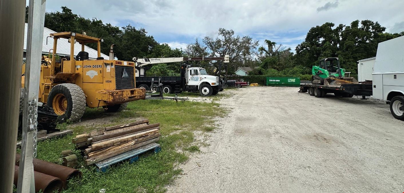 2,535SF Office/Warehouse in downtown Fort Myers