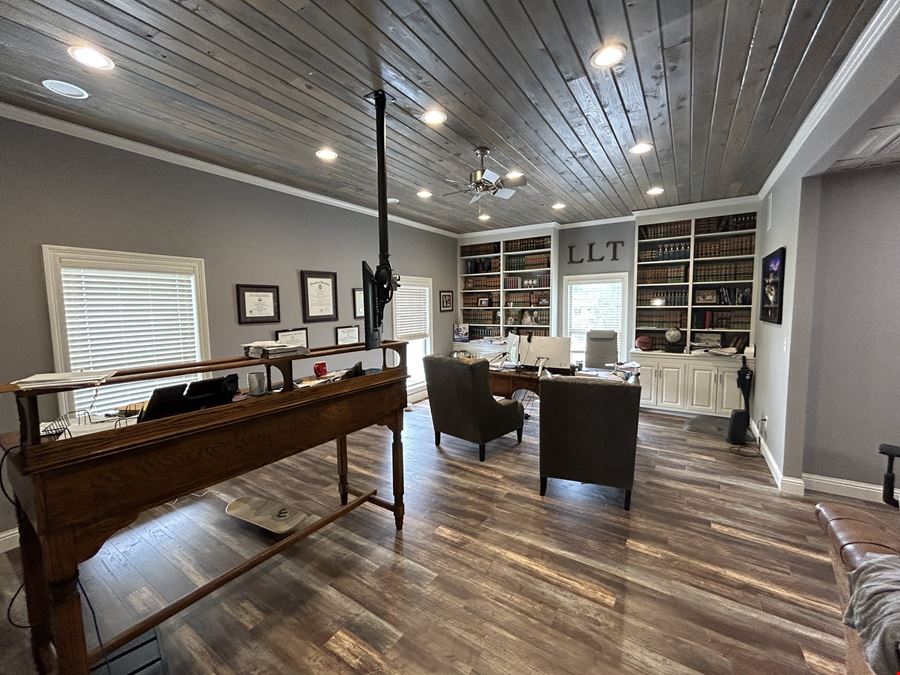 10 Lakeland Circle