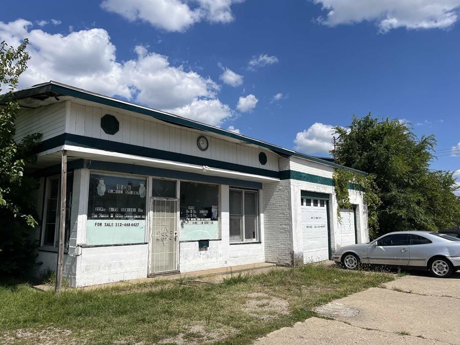 1536 S Main St