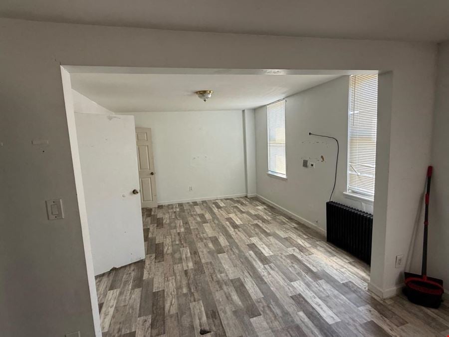 59-26 Grand Ave