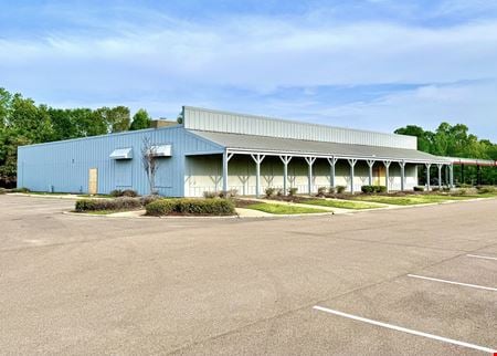 Preview of commercial space at 6020 Interstate 55
