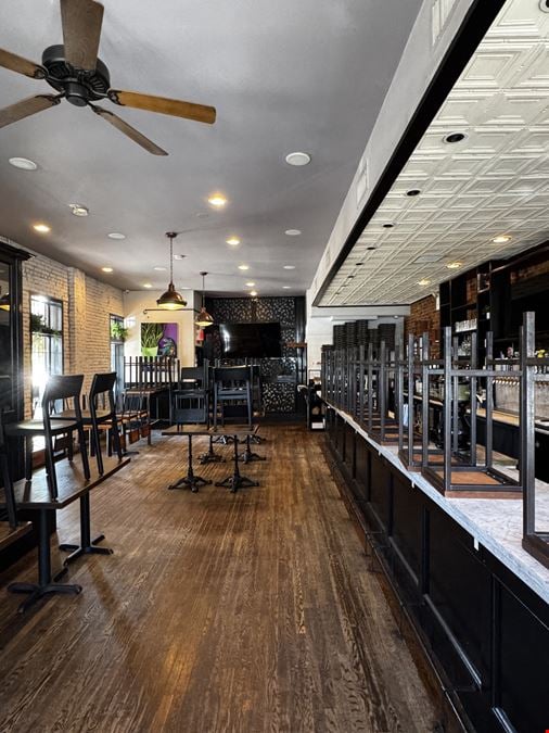 2,500 SF | 364 Grand Street | Turnkey Restaurant in Williamsburg for Lease