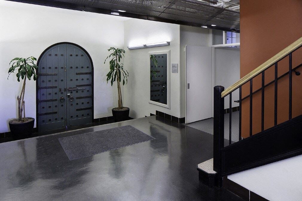 38 Keyes Avenue