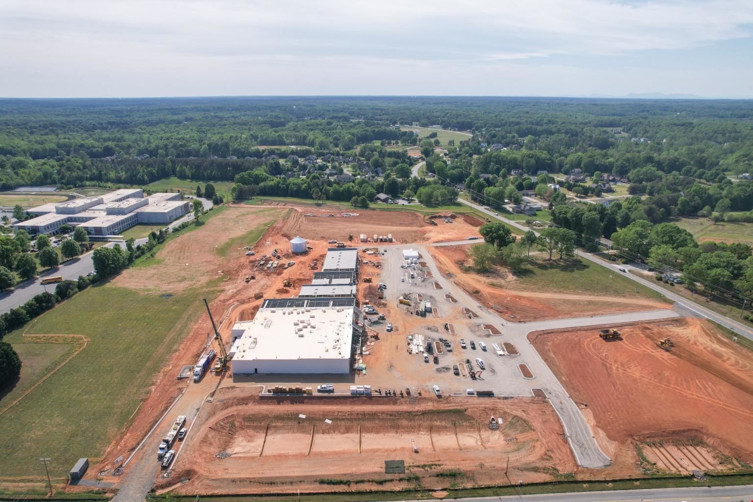 Food Lion Anchored Shopping Center - Pre Leasing