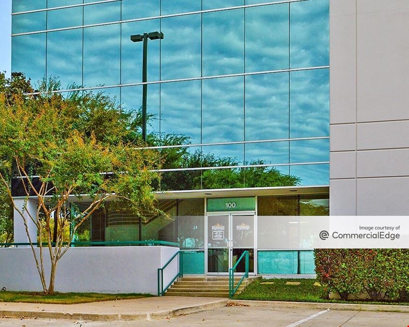 Prologis Dallas Corporate Center - 2230 Lyndon B. Johnson Fwy