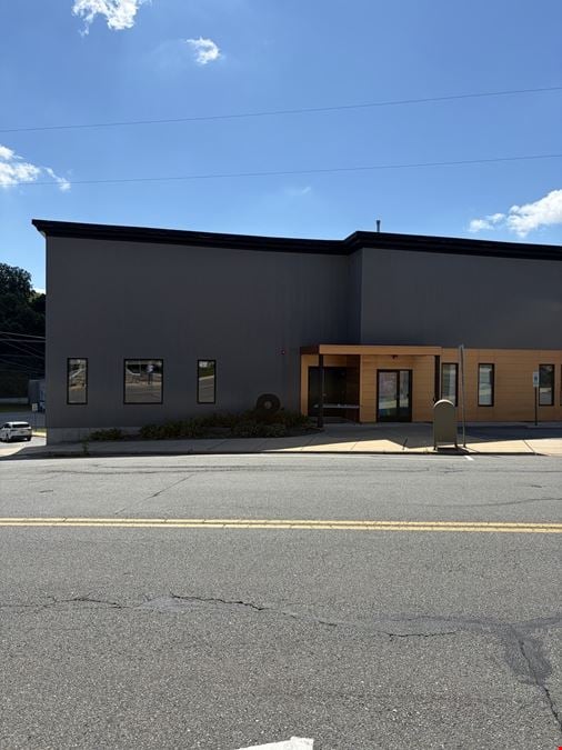 2 W Wyomissing Ave