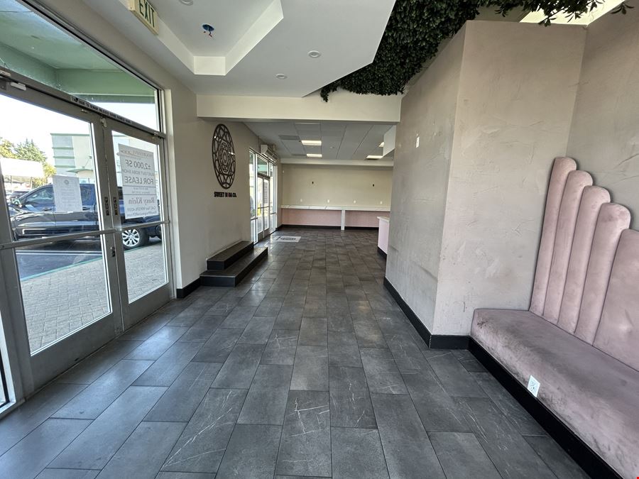 Glendora Gateway