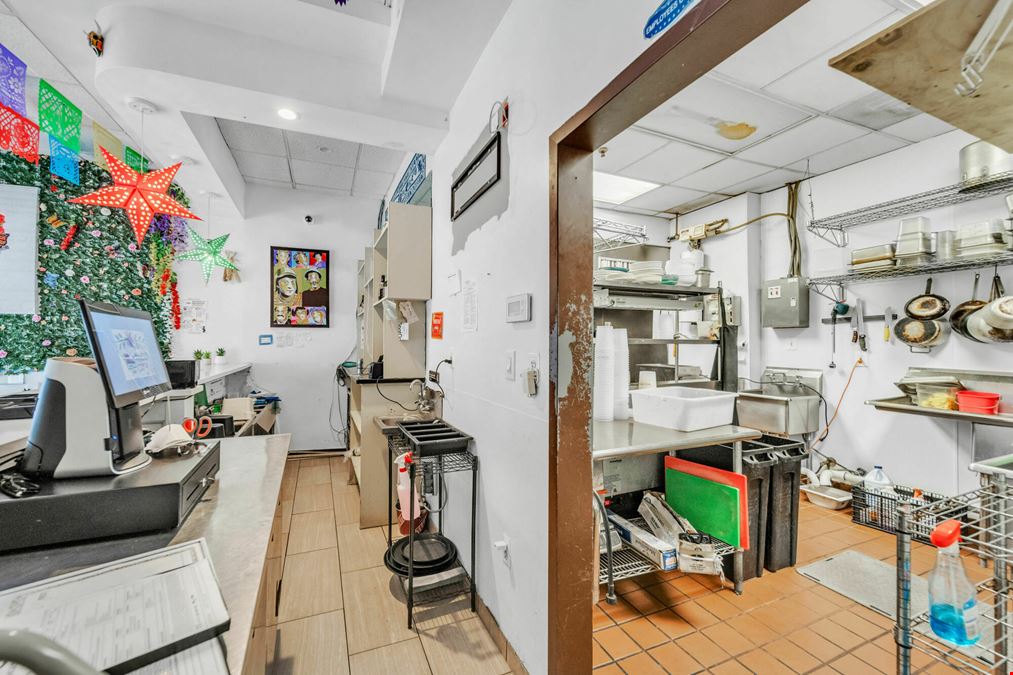 Second Generation Restaurant Space for Lease!