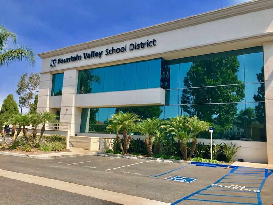 Fountain Valley School District Plaza