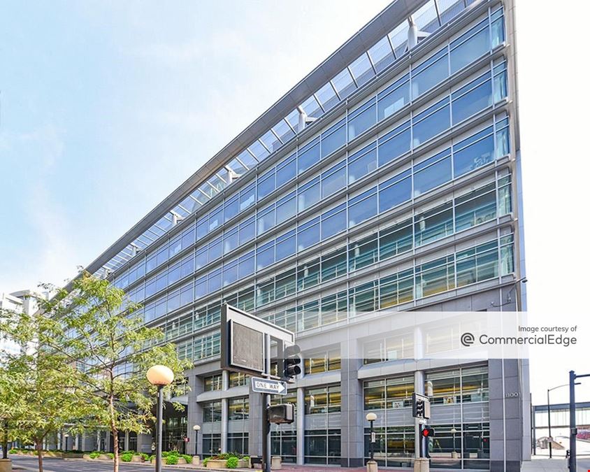 800 Walnut Street