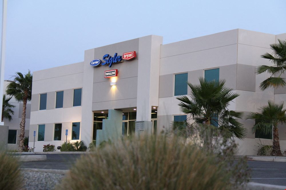 Yuma Commerce Center