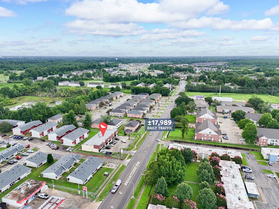 100% Occupied Retail Strip Center Near LSU