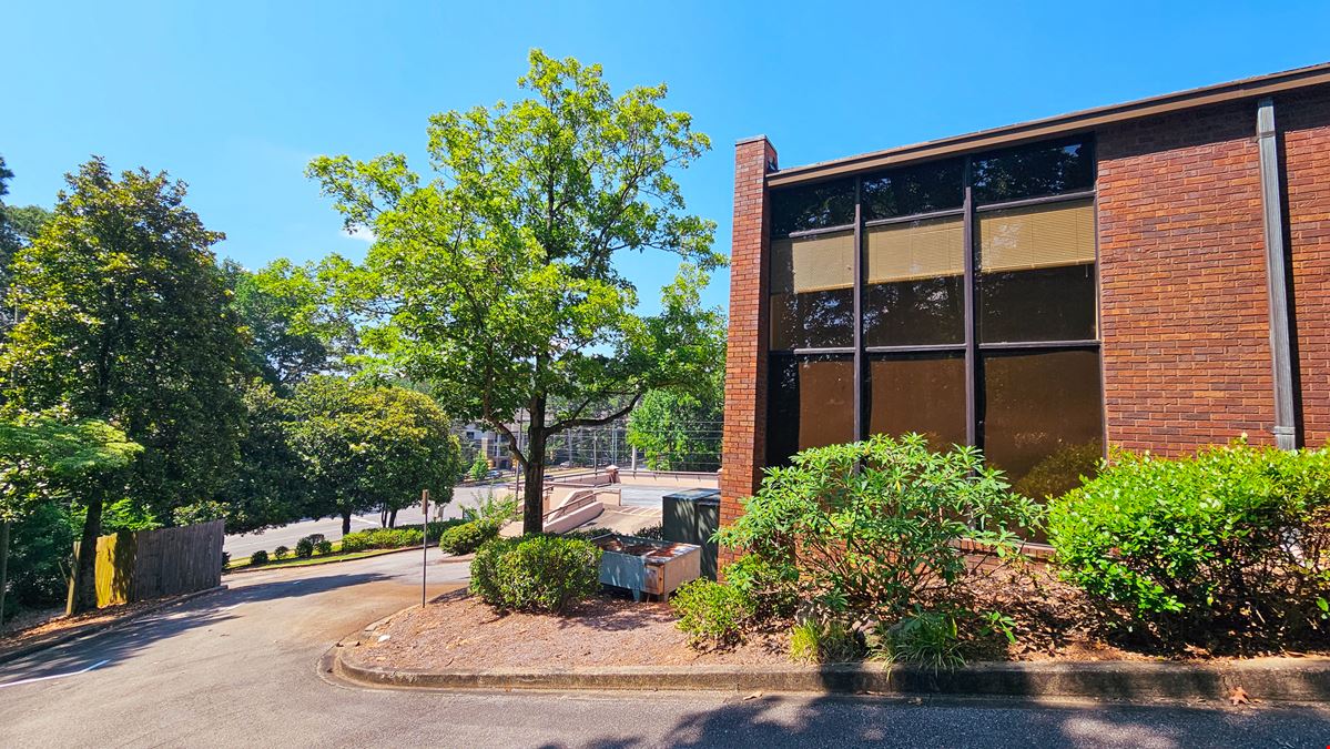 900 Montclair Road