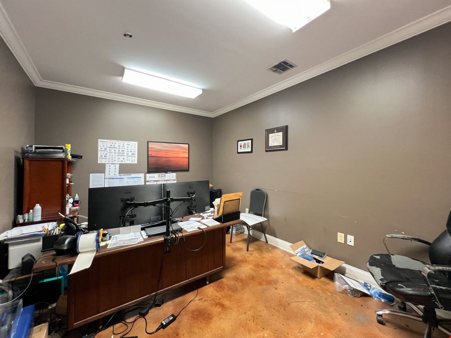 NNN-Leased Industrial Investment in Houma - 8.81% Cap