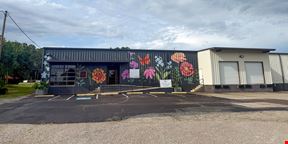 14,944 SF Retail/Warehouse with HVAC throughout