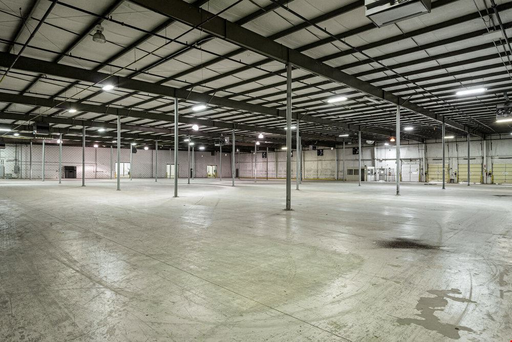 Bluegrass Park - Bunsen Distribution Center for Lease