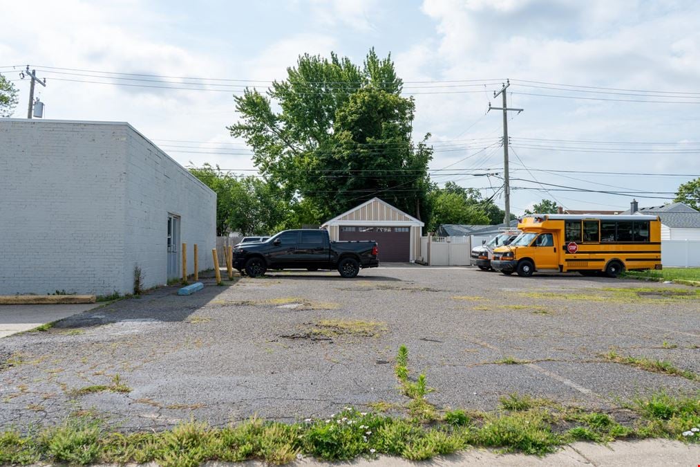 1505 Dix Hwy