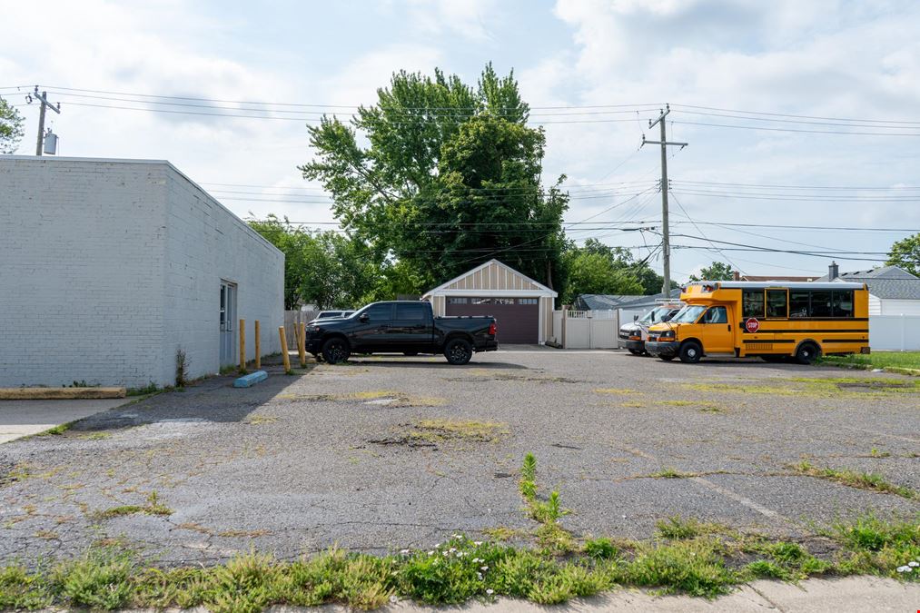 1505 Dix Hwy