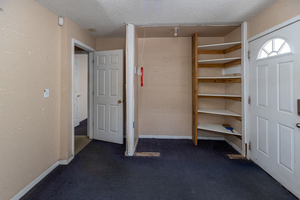 5861 Timuquana Rd, Jacksonville, FL 32210
