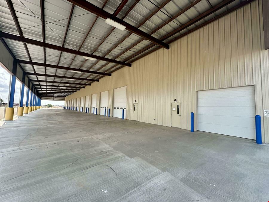 10420 W. I-40 - Service Bay/Flex Industrial Space Available With Land