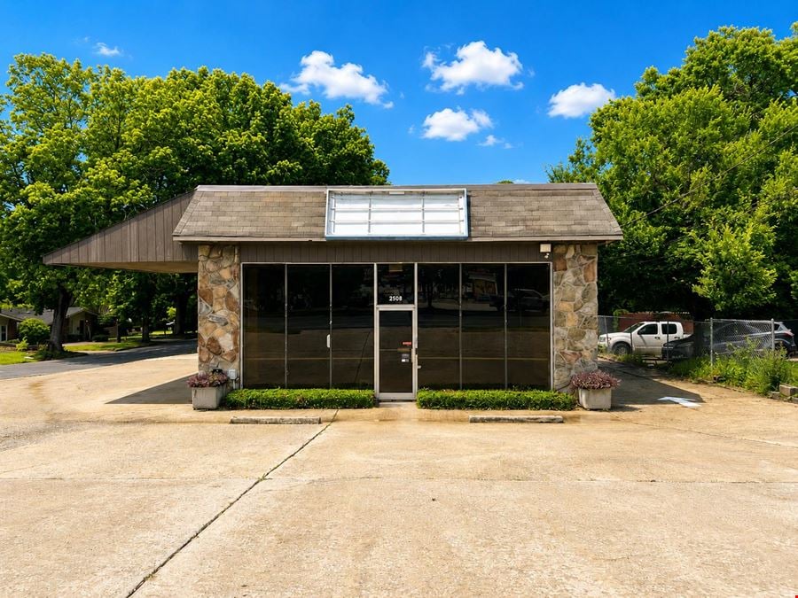 2503 Manchester Expressway