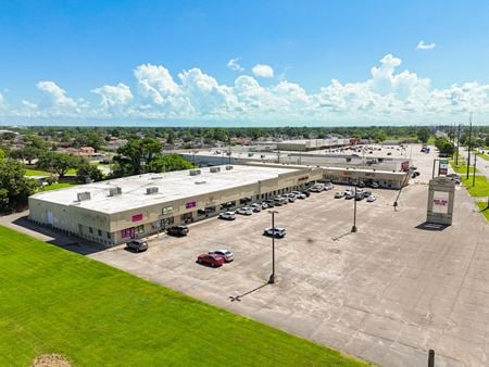 Preview of commercial space at 9511 Chef Menteur Hwy