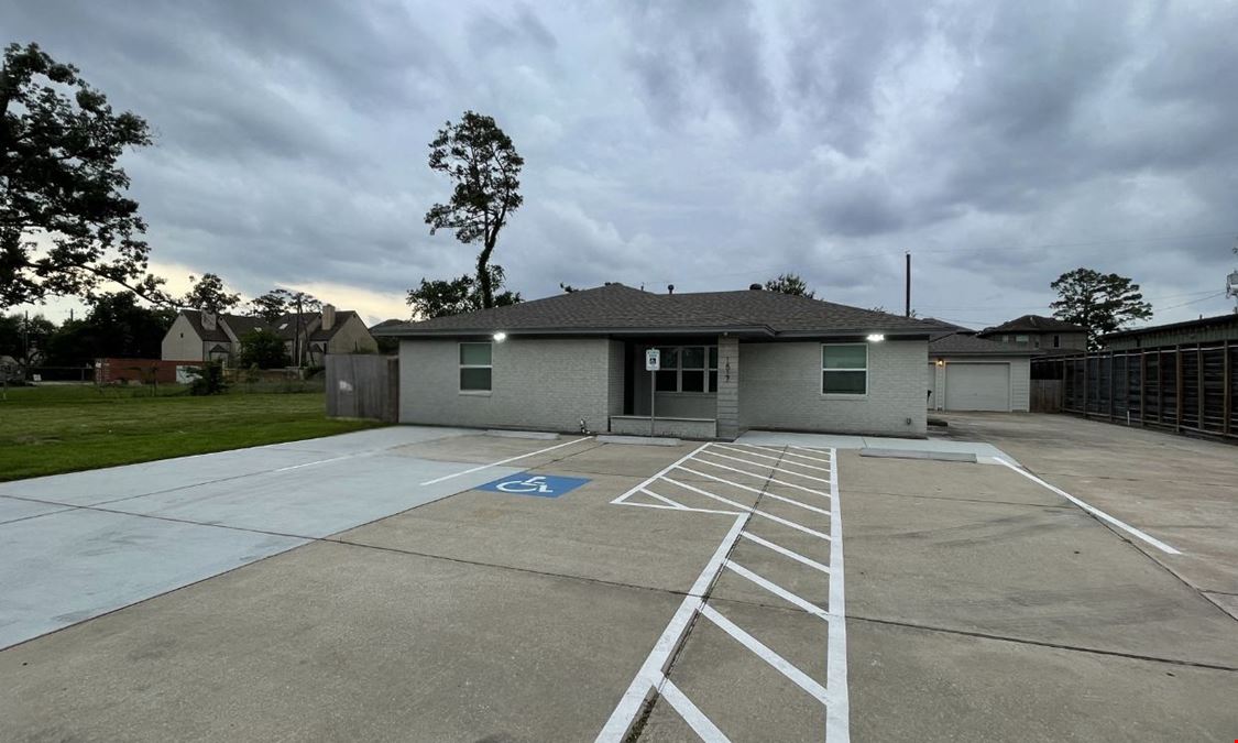 1517 Antoine Dr