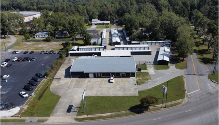 Preview of Retail space for Rent at 260 John C Calhoun Dr