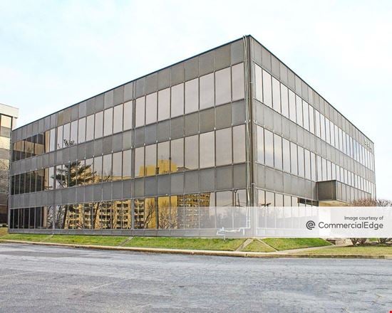Preview of Office space for Rent at 950 North Kings Hwy
