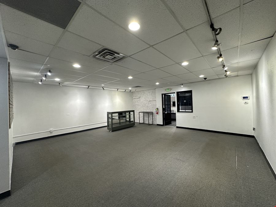 2260 S Broadway 