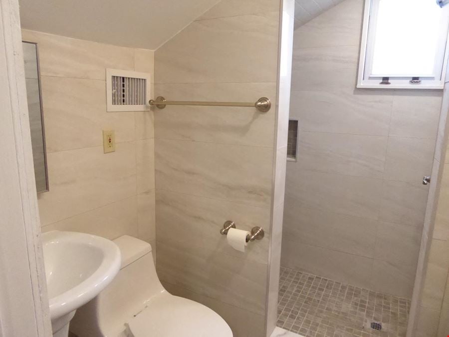 122 Forest Ave Glen Cove