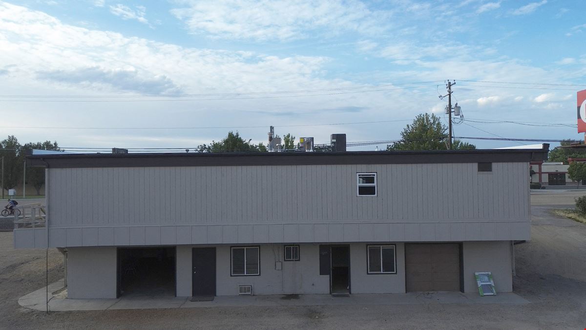 1235 E Fairview Ave
