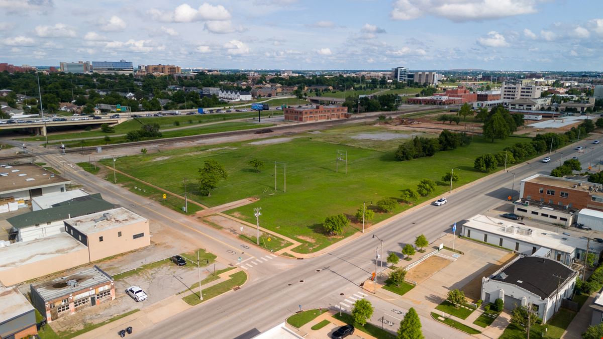 Land in North Automobile Alley