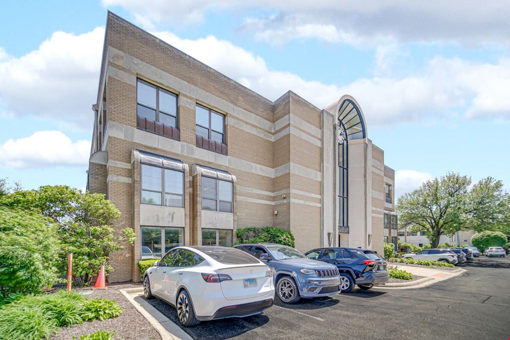 1S443 Summit Ave, Suite 304A, Oakbrook Terrace, IL 60181