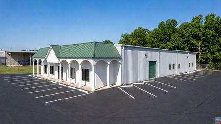 Preview of Industrial space for Rent at 3050 W Tharpe St # 1