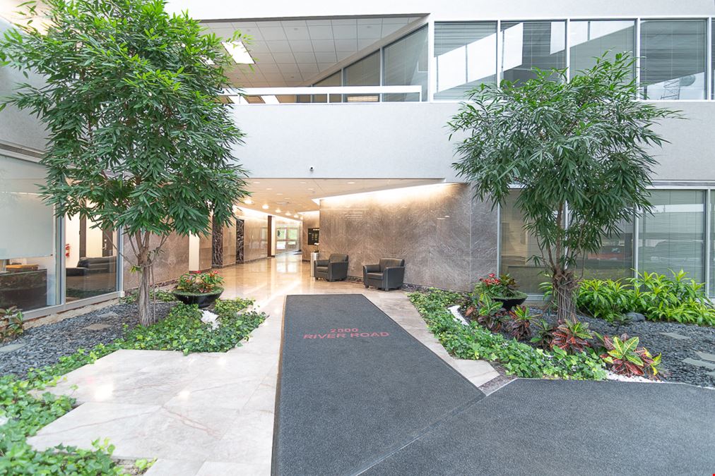 2800 South River Road