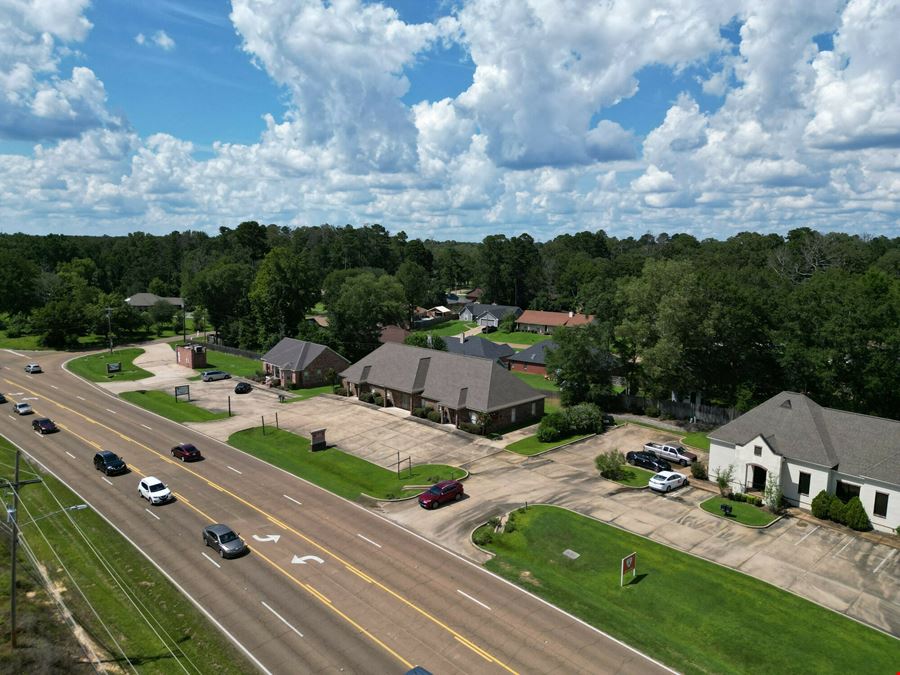 ±4,000 SF | Office / Retail Suites | Prime High-Traffic Location