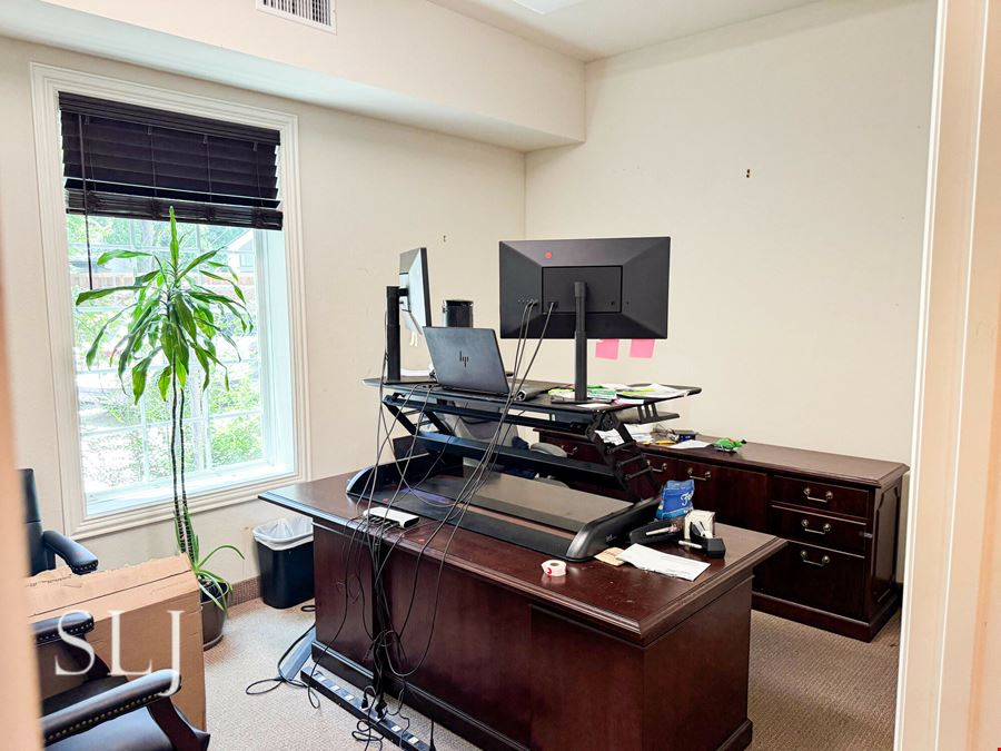 Lovers Lane Office Building
